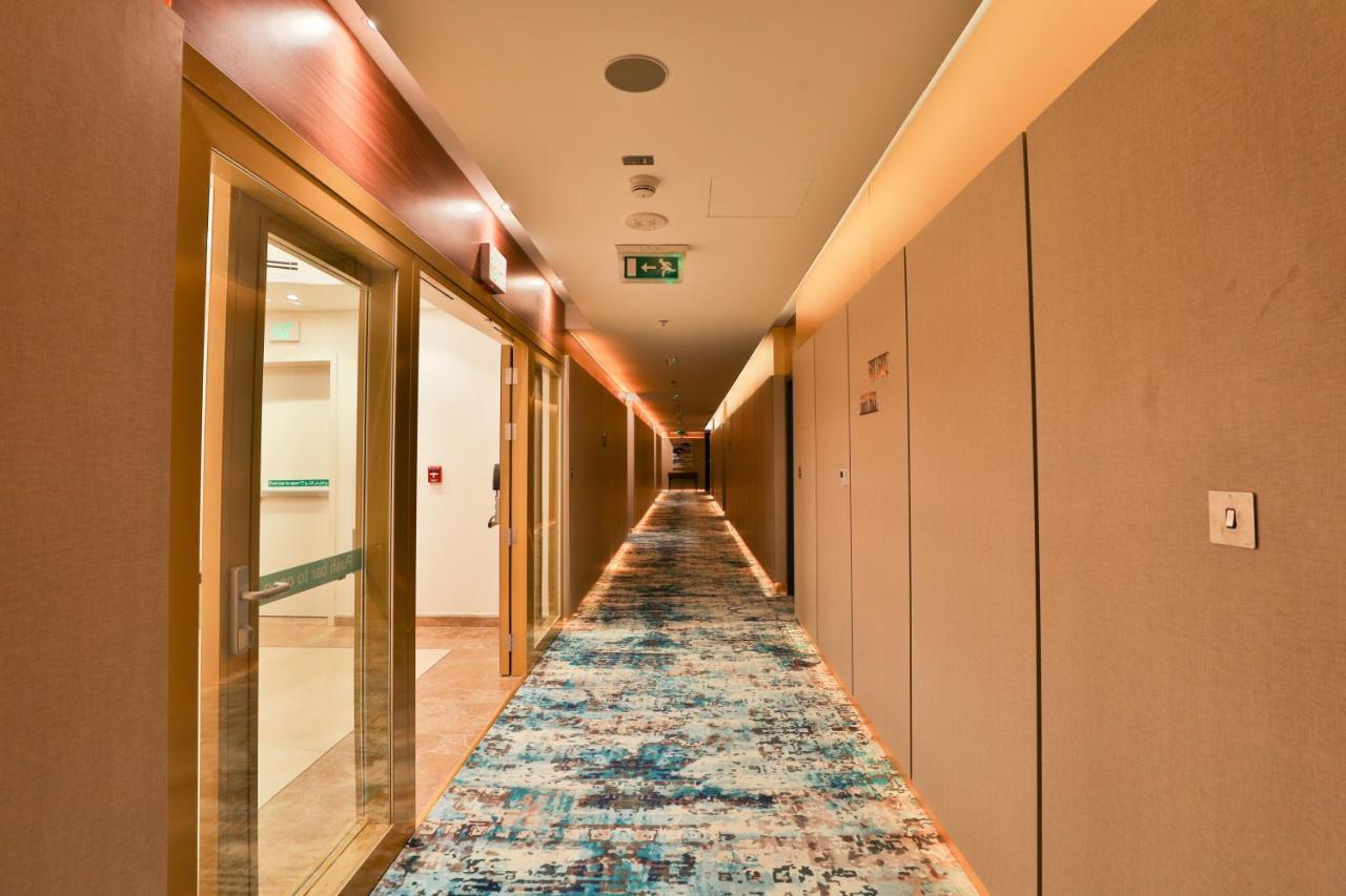 Royal Mansoura Residence Hotel Doha Exteriör bild