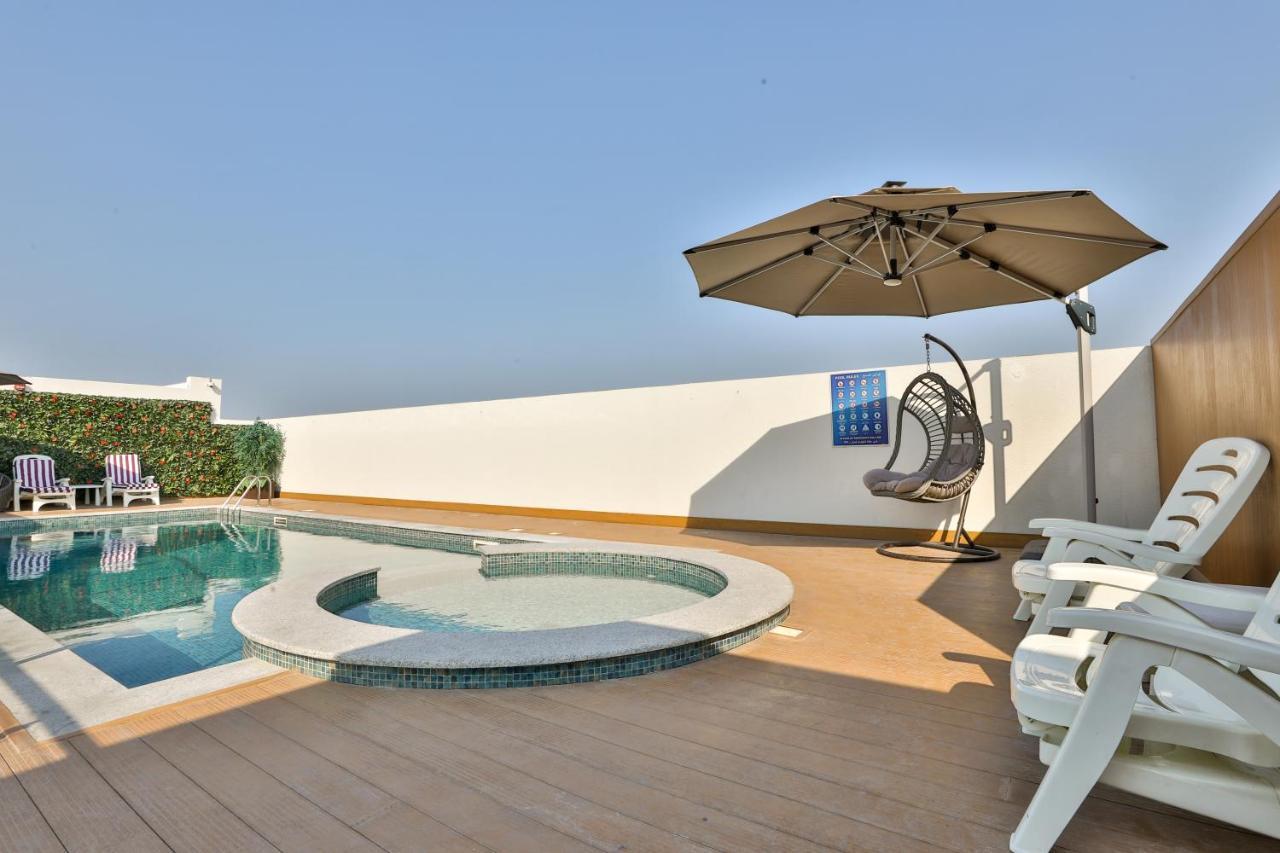 Royal Mansoura Residence Hotel Doha Exteriör bild