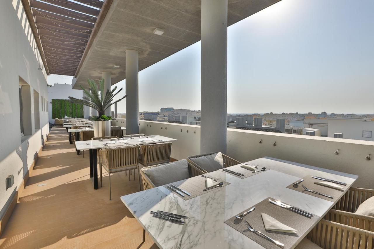 Royal Mansoura Residence Hotel Doha Exteriör bild