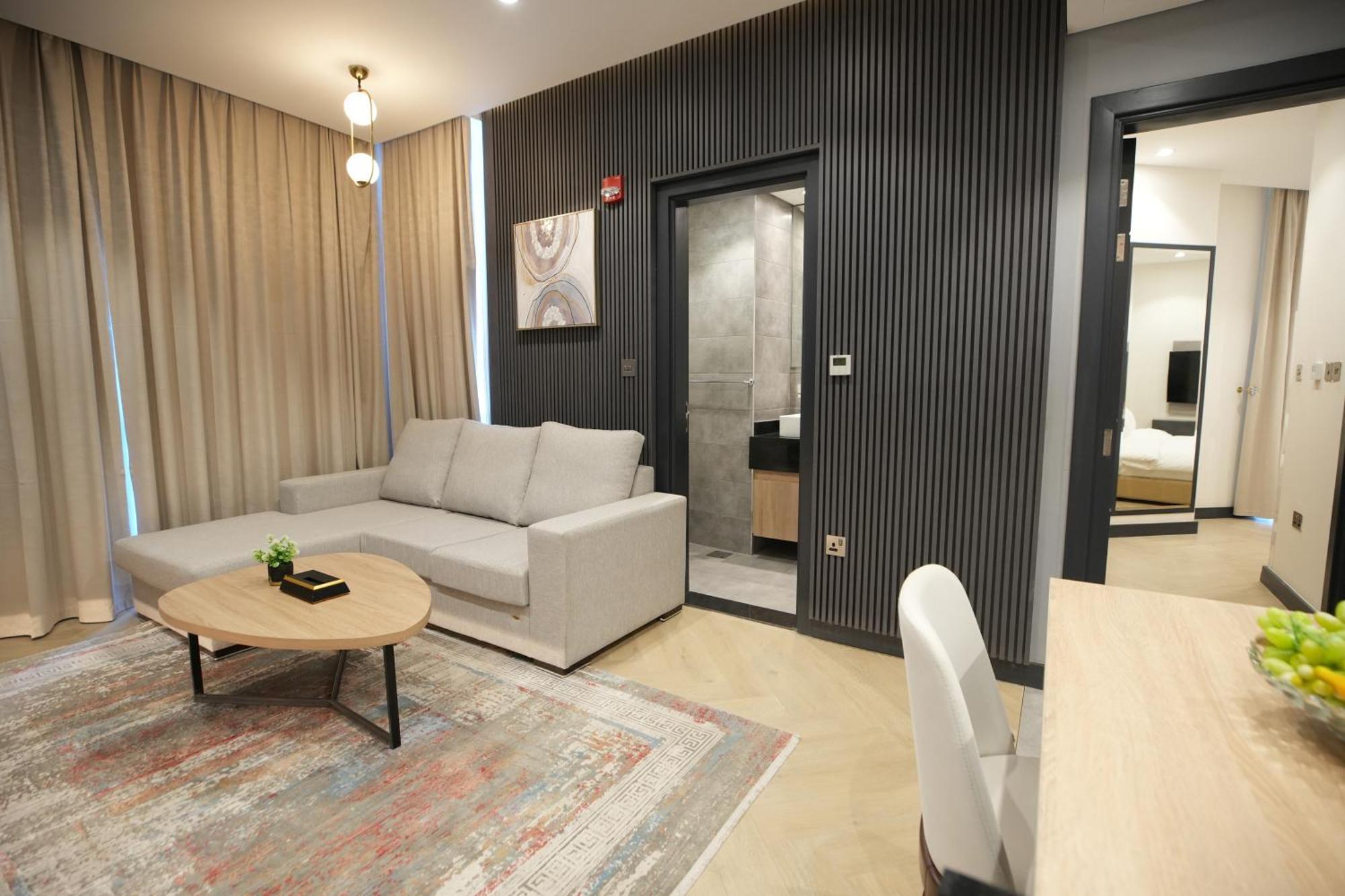 Royal Mansoura Residence Hotel Doha Exteriör bild