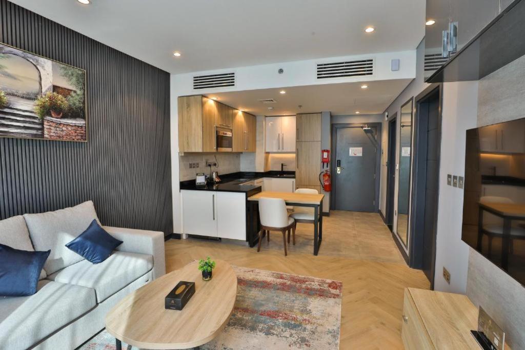 Royal Mansoura Residence Hotel Doha Exteriör bild