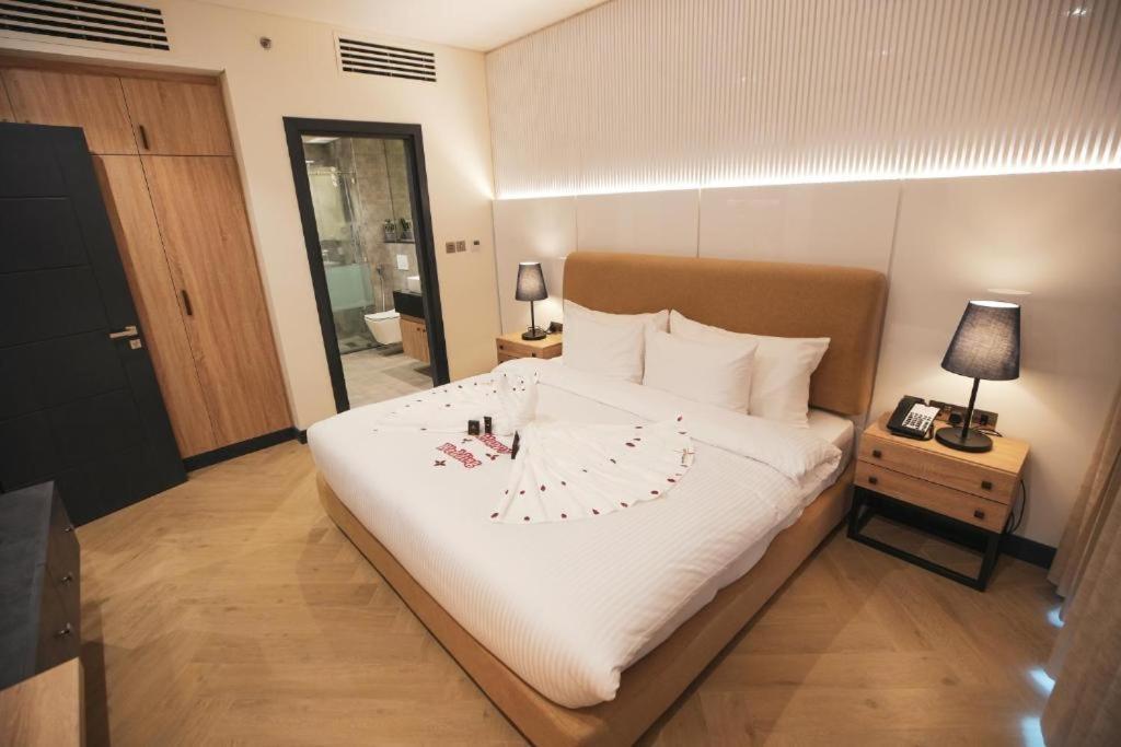 Royal Mansoura Residence Hotel Doha Exteriör bild